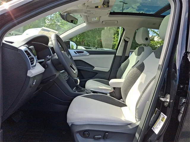 Nuevos VOLKSWAGEN TAOS à Estados chez autogozo