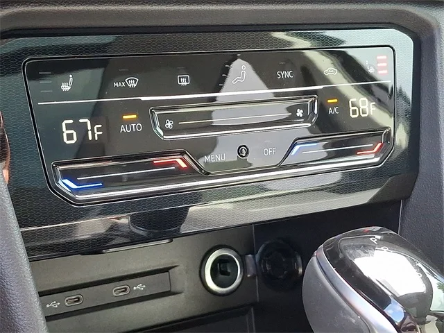 Nuevos VOLKSWAGEN TAOS à Estados chez autogozo