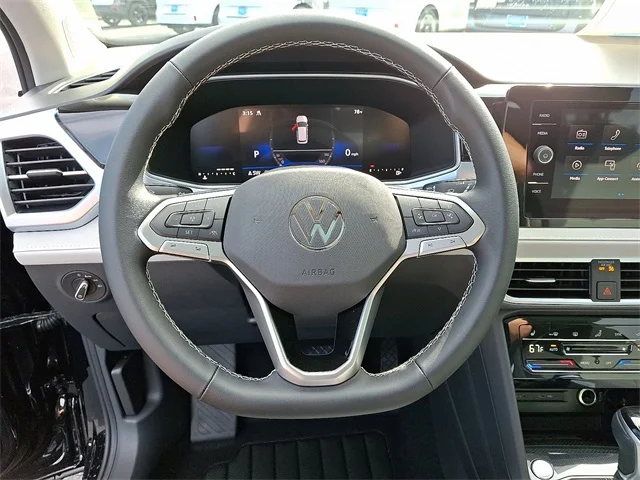 Nuevos VOLKSWAGEN TAOS à Estados chez autogozo