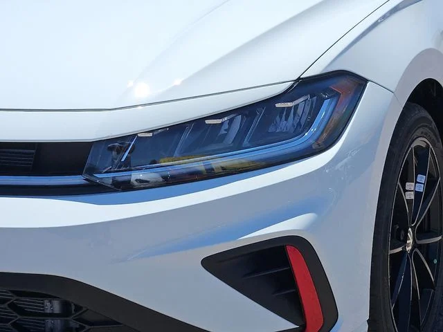 Nuevos VOLKSWAGEN JETTA GLI à Estados chez autogozo