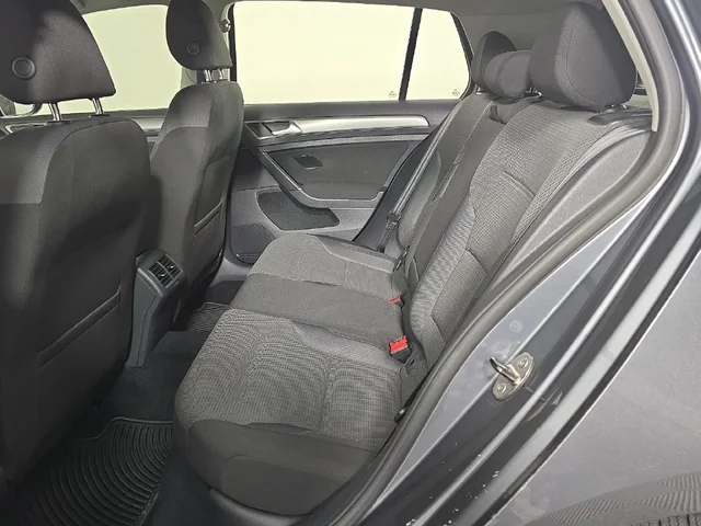 SEMINUEVOS VOLKSWAGEN Golf a Estados en autogozo