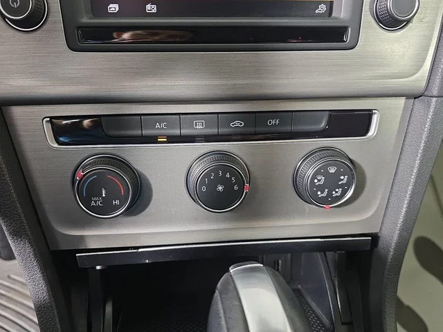 SEMINUEVOS VOLKSWAGEN Golf a Estados en autogozo