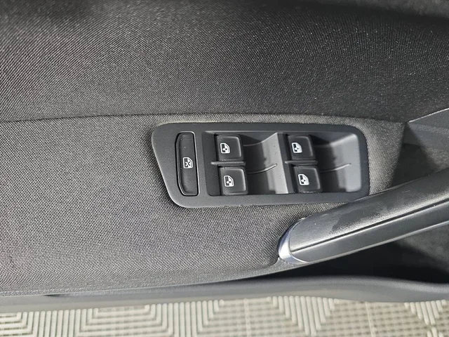 SEMINUEVOS VOLKSWAGEN Golf a Estados en autogozo