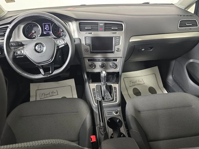 SEMINUEVOS VOLKSWAGEN Golf a Estados en autogozo