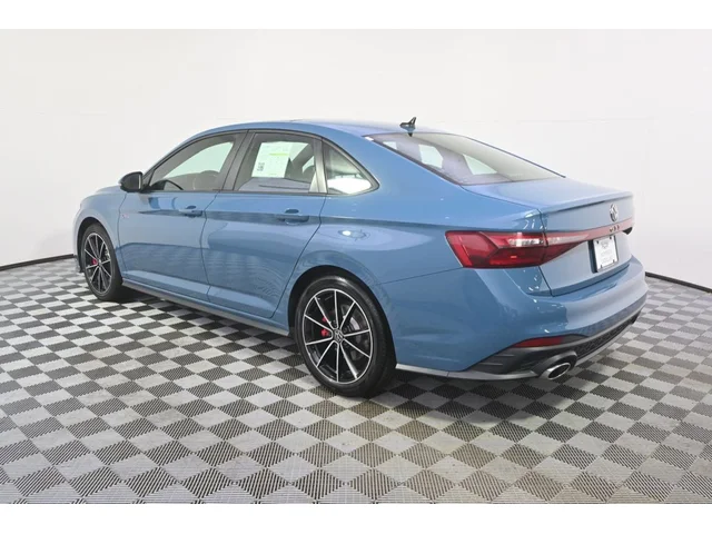 SEMINUEVOS VOLKSWAGEN Jetta GLI a Estados en autogozo