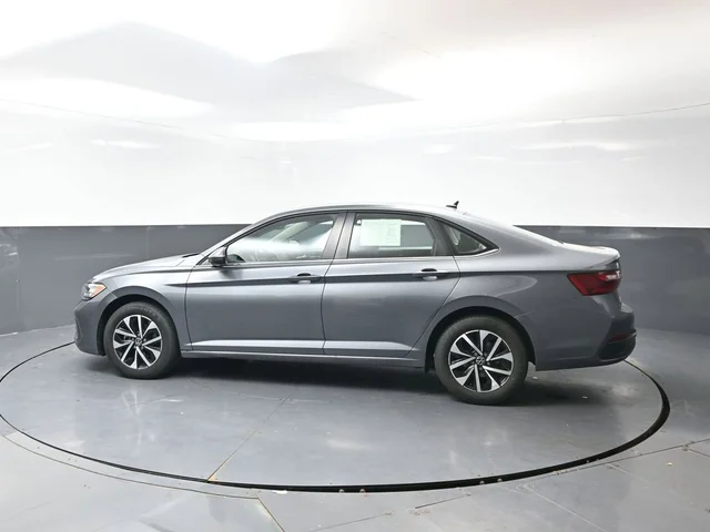 SEMINUEVOS VOLKSWAGEN Jetta a Estados en autogozo