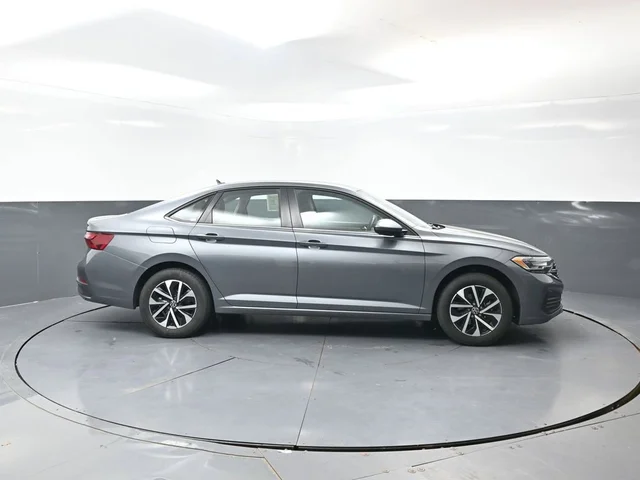 SEMINUEVOS VOLKSWAGEN Jetta a Estados en autogozo