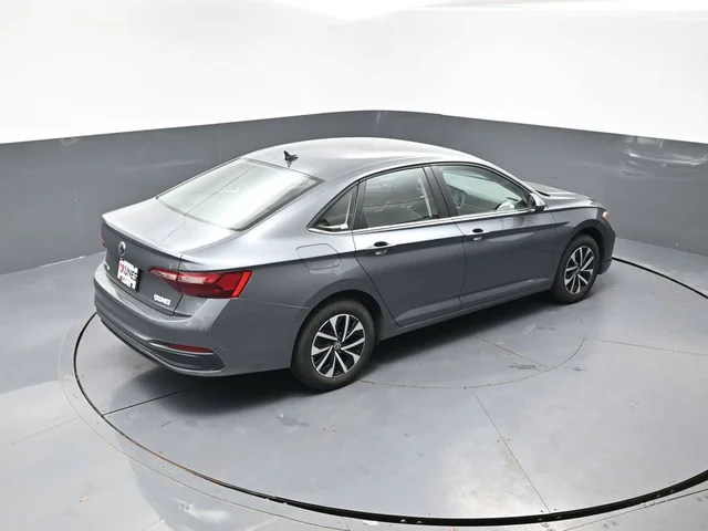 SEMINUEVOS VOLKSWAGEN Jetta a Estados en autogozo