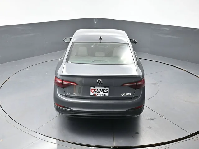 SEMINUEVOS VOLKSWAGEN Jetta a Estados en autogozo