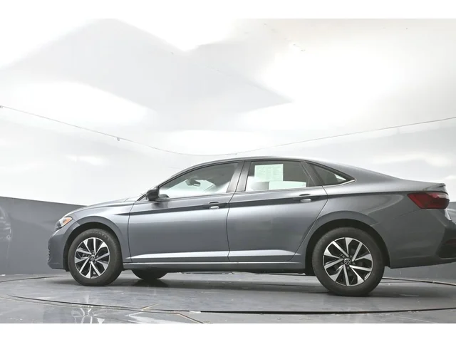 SEMINUEVOS VOLKSWAGEN Jetta a Estados en autogozo