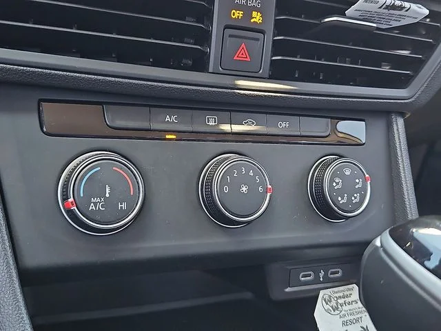 SEMINUEVOS VOLKSWAGEN Jetta a Estados en autogozo