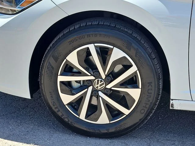 SEMINUEVOS VOLKSWAGEN Jetta a Estados en autogozo