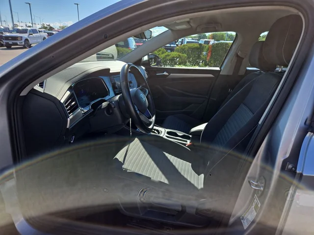 SEMINUEVOS VOLKSWAGEN Jetta a Estados en autogozo
