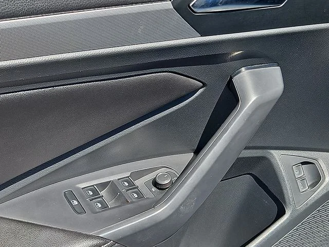 SEMINUEVOS VOLKSWAGEN Jetta a Estados en autogozo