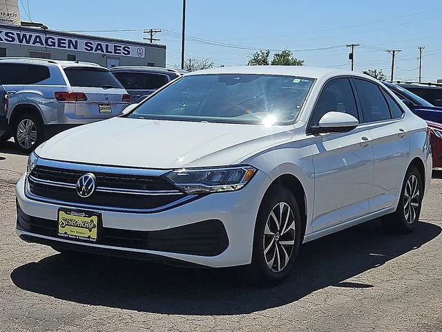 SEMINUEVOS VOLKSWAGEN Jetta a Estados en autogozo