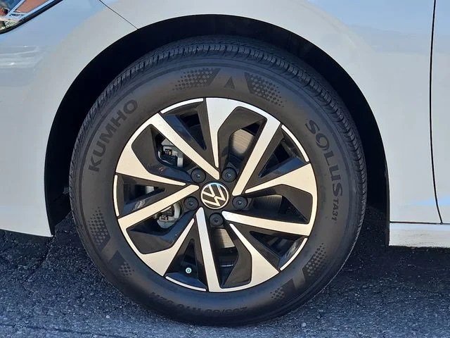 SEMINUEVOS VOLKSWAGEN Jetta a Estados en autogozo