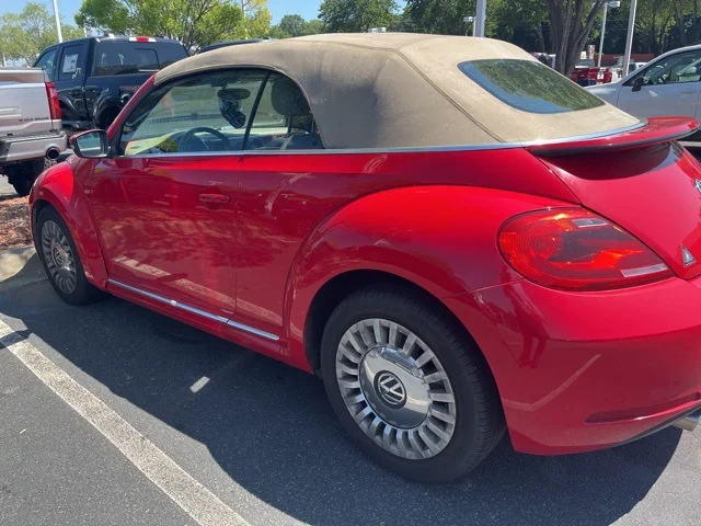 SEMINUEVOS VOLKSWAGEN Beetle a Huntersville en Huntersville Ford