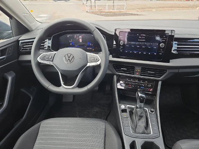 Nuevos VOLKSWAGEN JETTA à Estados chez autogozo