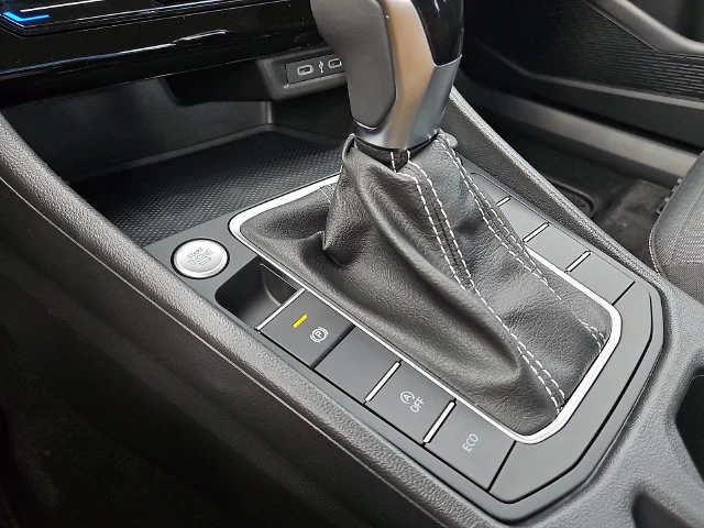 Nuevos VOLKSWAGEN JETTA à Estados chez autogozo