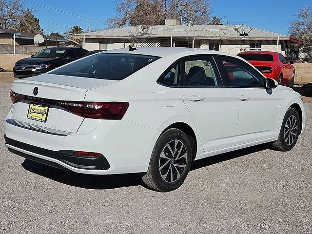 Nuevos VOLKSWAGEN JETTA à Estados chez autogozo
