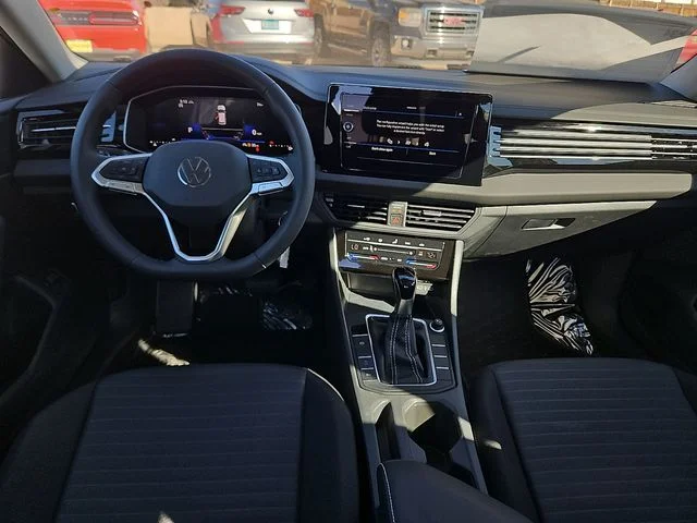 Nuevos VOLKSWAGEN JETTA à Estados chez autogozo