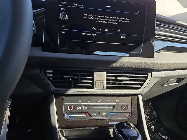 Nuevos VOLKSWAGEN JETTA à Estados chez autogozo