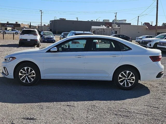 Nuevos VOLKSWAGEN JETTA à Estados chez autogozo