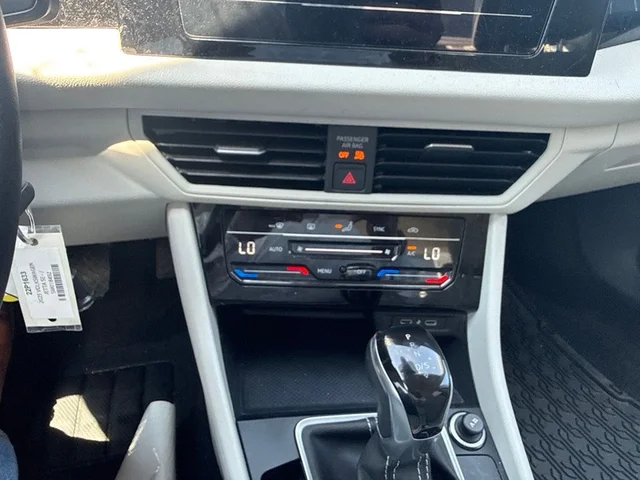 SEMINUEVOS VOLKSWAGEN Jetta a Estados en autogozo