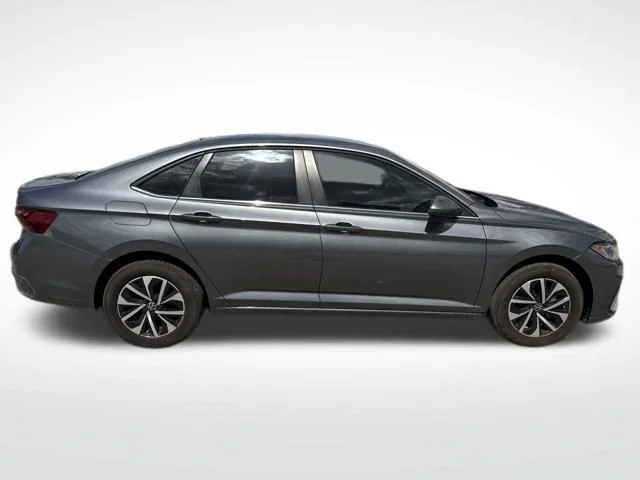 SEMINUEVOS VOLKSWAGEN Jetta a Estados en autogozo