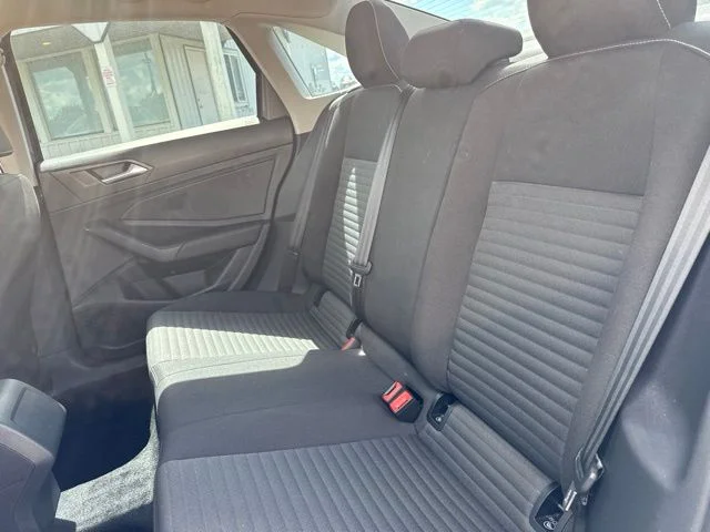SEMINUEVOS VOLKSWAGEN Jetta a Estados en autogozo