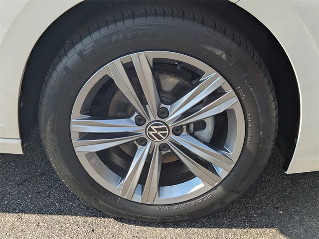 SEMINUEVOS VOLKSWAGEN Jetta at Kennesaw, in Town Center Nissan