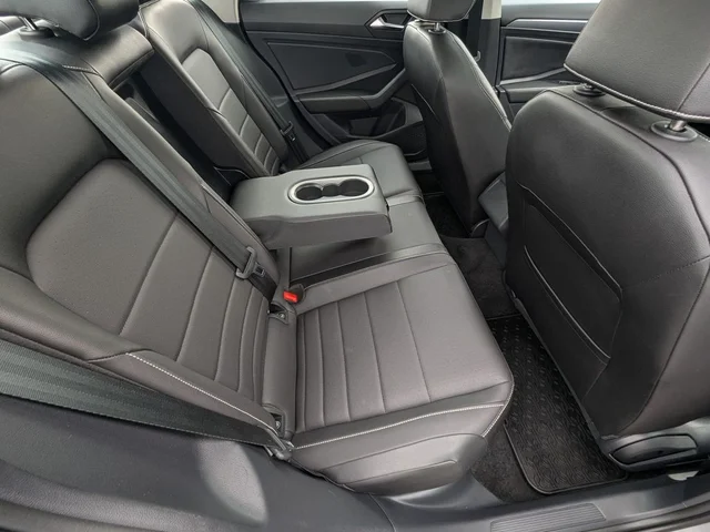SEMINUEVOS VOLKSWAGEN Jetta a Estados en autogozo