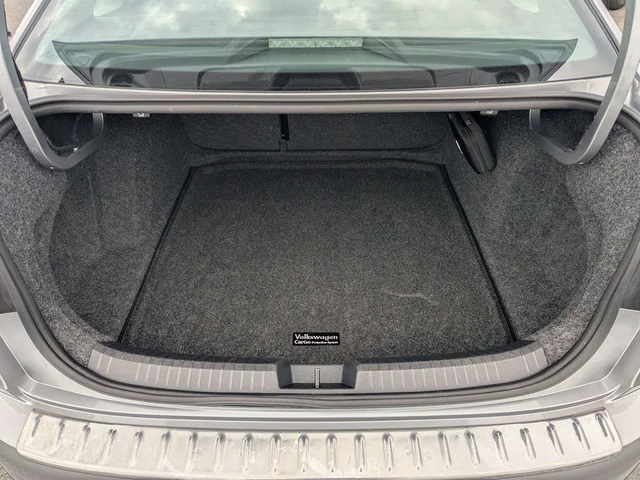 SEMINUEVOS VOLKSWAGEN Jetta a Estados en autogozo