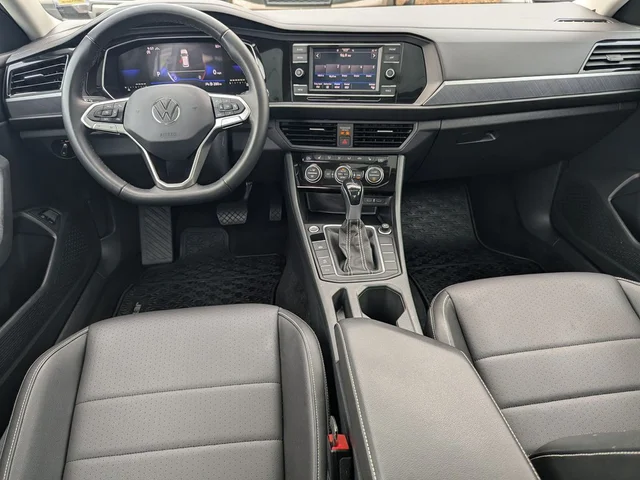 SEMINUEVOS VOLKSWAGEN Jetta a Estados en autogozo