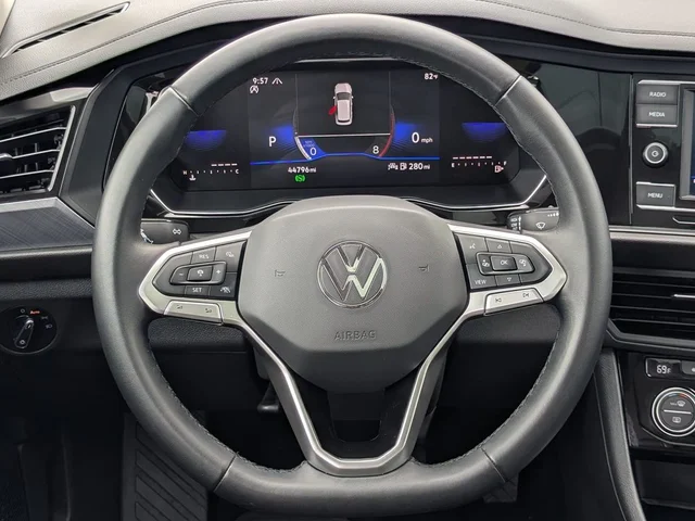 SEMINUEVOS VOLKSWAGEN Jetta a Estados en autogozo