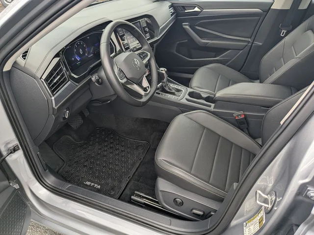 SEMINUEVOS VOLKSWAGEN Jetta a Estados en autogozo