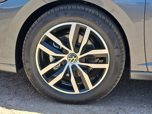 Nuevos VOLKSWAGEN JETTA à Estados chez autogozo