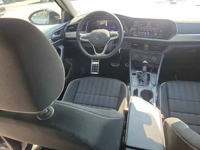 SEMINUEVOS VOLKSWAGEN Jetta a Estados en autogozo