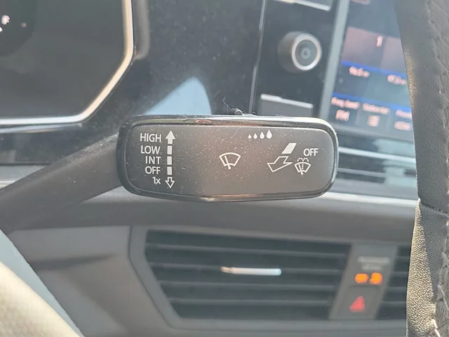 SEMINUEVOS VOLKSWAGEN Jetta a Estados en autogozo