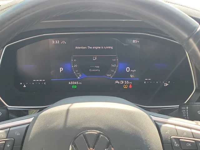 SEMINUEVOS VOLKSWAGEN Jetta a Estados en autogozo