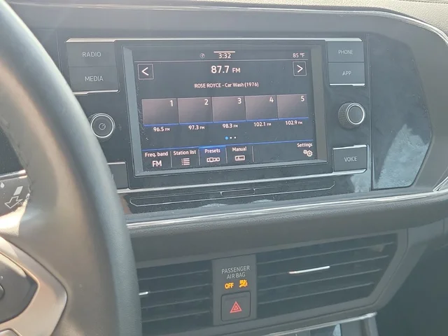 SEMINUEVOS VOLKSWAGEN Jetta a Estados en autogozo