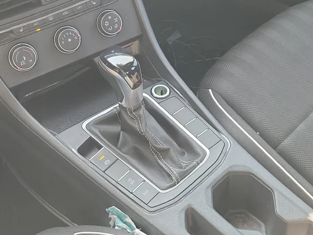 SEMINUEVOS VOLKSWAGEN Jetta a Estados en autogozo