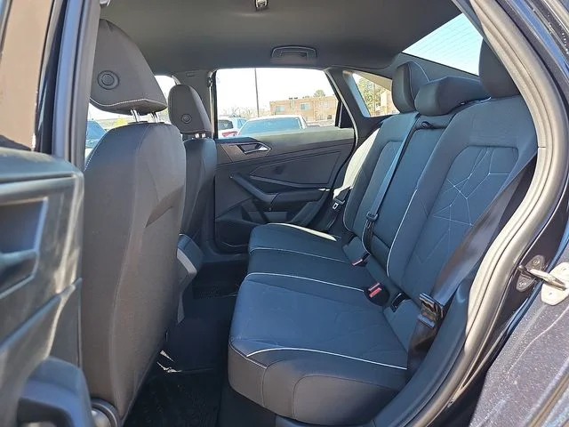 Nuevos VOLKSWAGEN JETTA à Estados chez autogozo