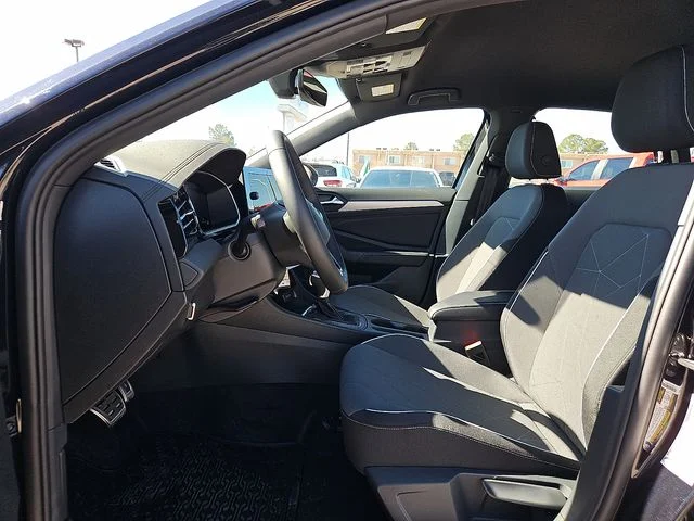Nuevos VOLKSWAGEN JETTA à Estados chez autogozo