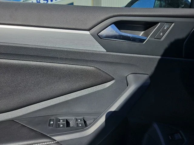 Nuevos VOLKSWAGEN JETTA à Estados chez autogozo