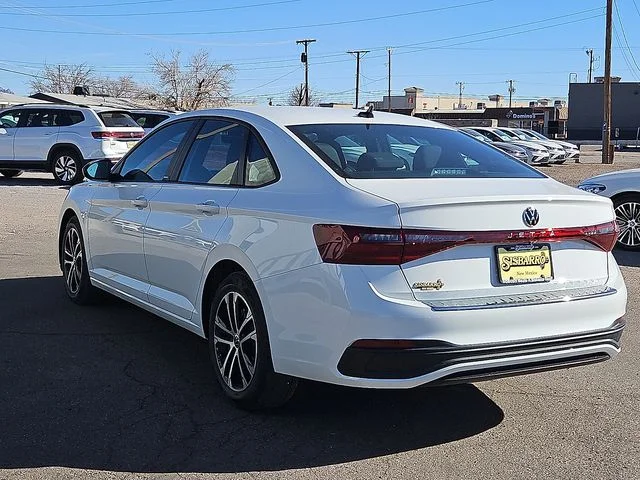 Nuevos VOLKSWAGEN JETTA à Estados chez autogozo