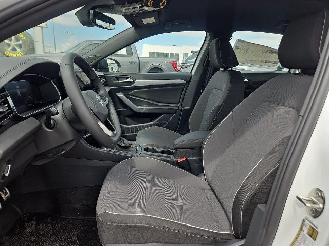 Nuevos VOLKSWAGEN JETTA à Estados chez autogozo