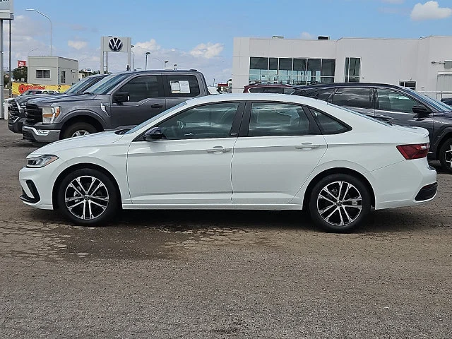 Nuevos VOLKSWAGEN JETTA à Estados chez autogozo