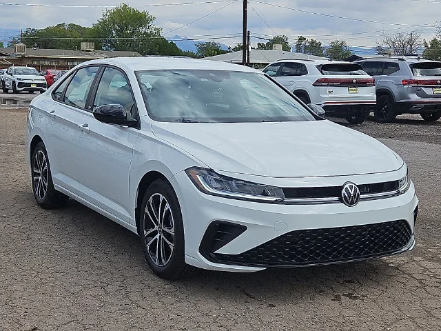 Nuevos VOLKSWAGEN JETTA à Estados chez autogozo
