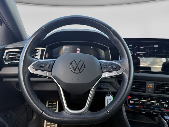 SEMINUEVOS VOLKSWAGEN Jetta a Estados en autogozo